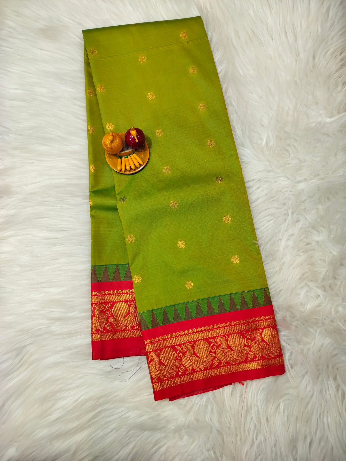 Dasara Vintage Gadwal small boarder