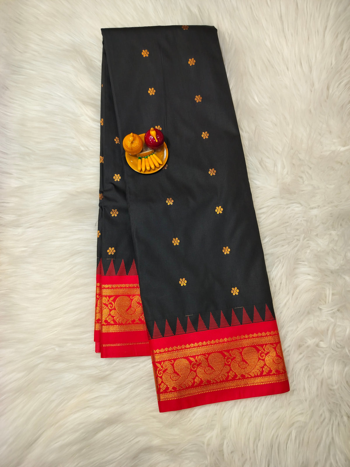 Dasara Vintage Gadwal small boarder