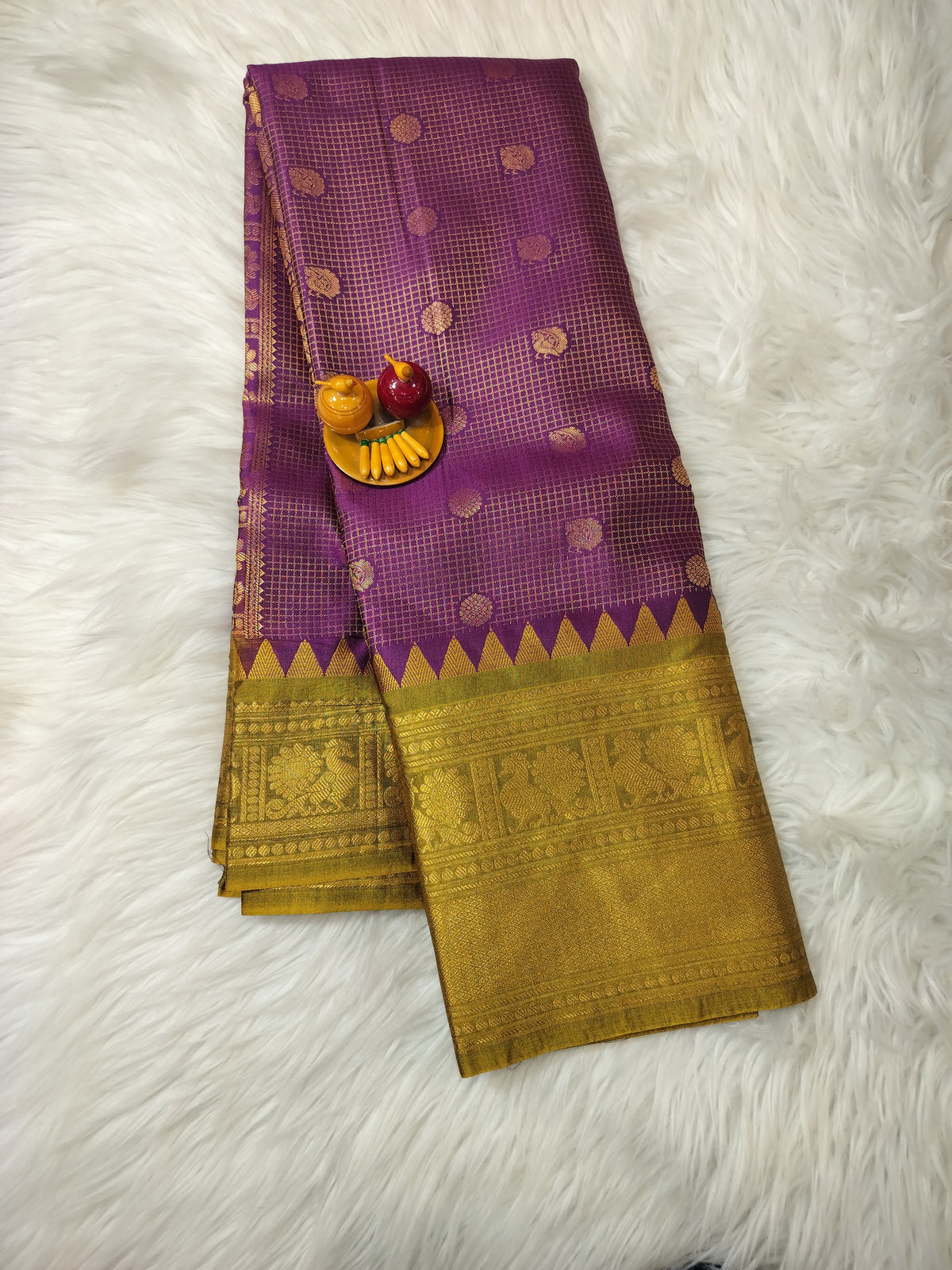 GC16Vintage Gadwal check sarees(Majenta)