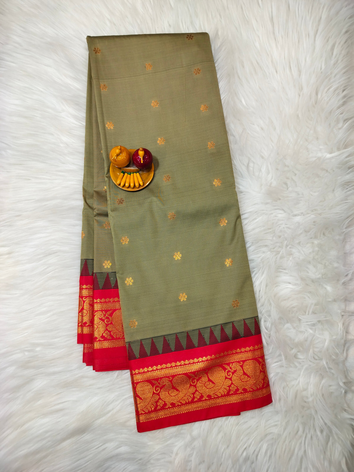 Dasara Vintage Gadwal small boarder