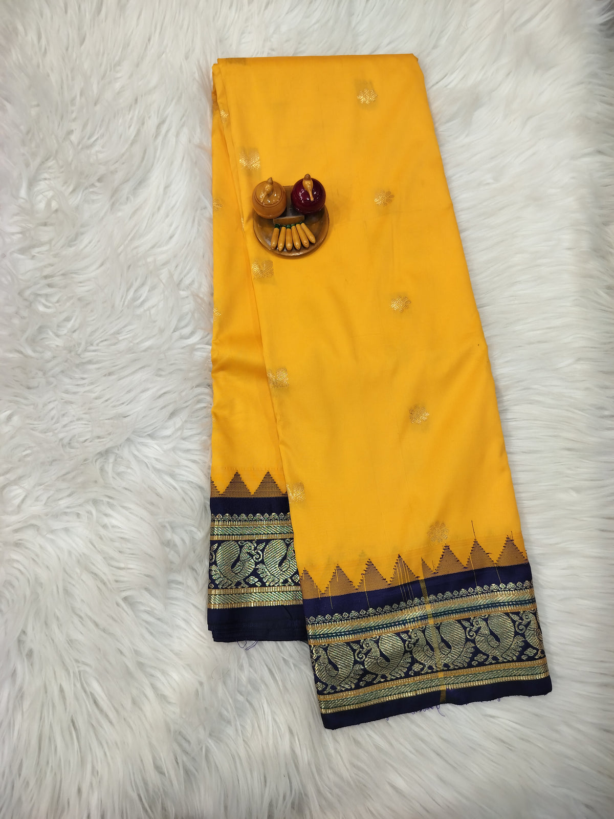 Dasara Vintage Gadwal small boarder