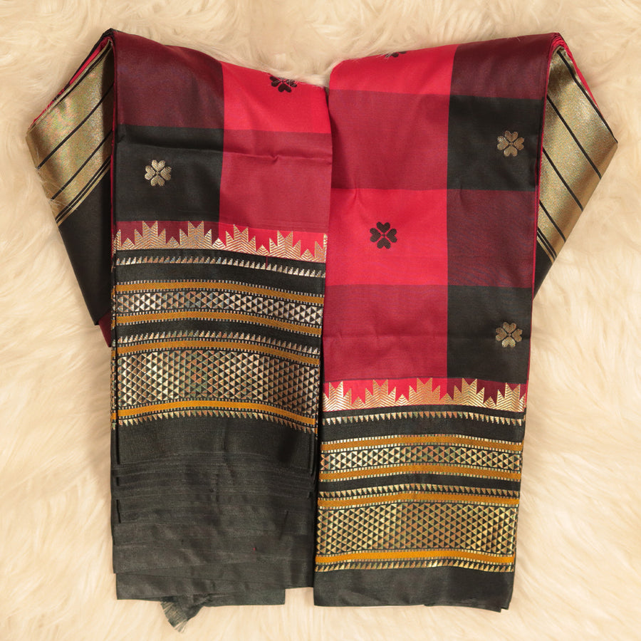 Gadwal Semi Silk - Red Black