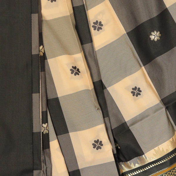 Gadwal Semi Silk - Cream Black