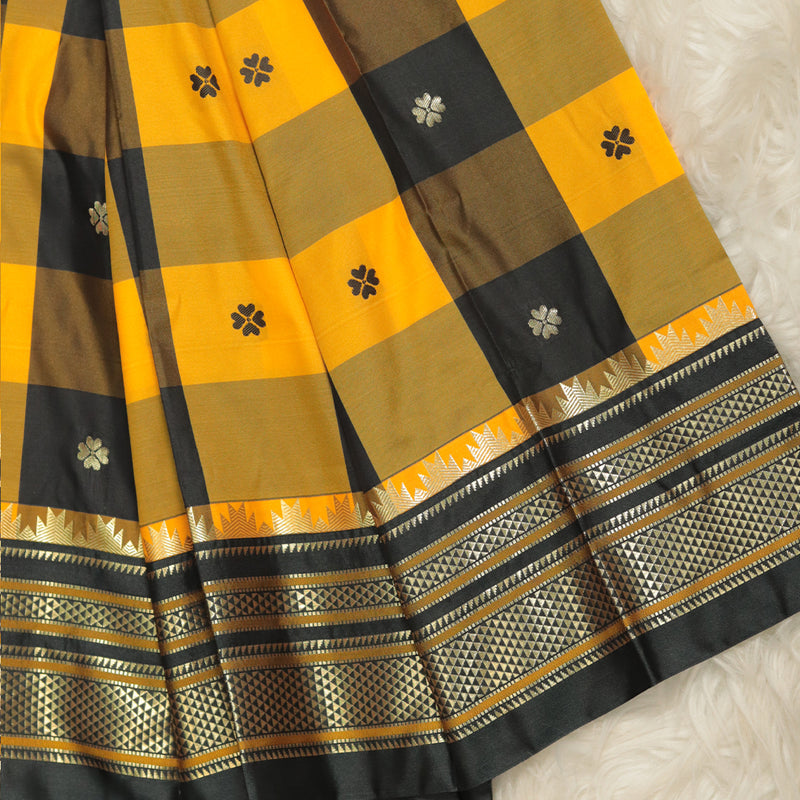 Gadwal Semi Silk - Yellow Black