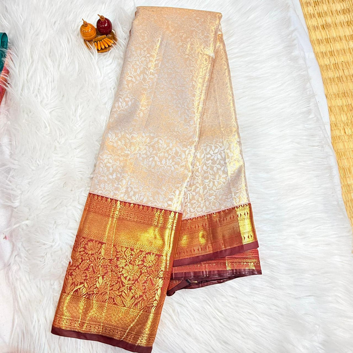 Semi Kanchipattu Saree