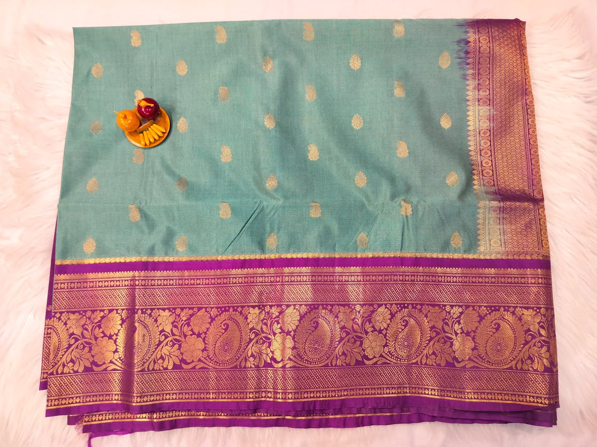Vintage Light Weight Pattu (Durga)