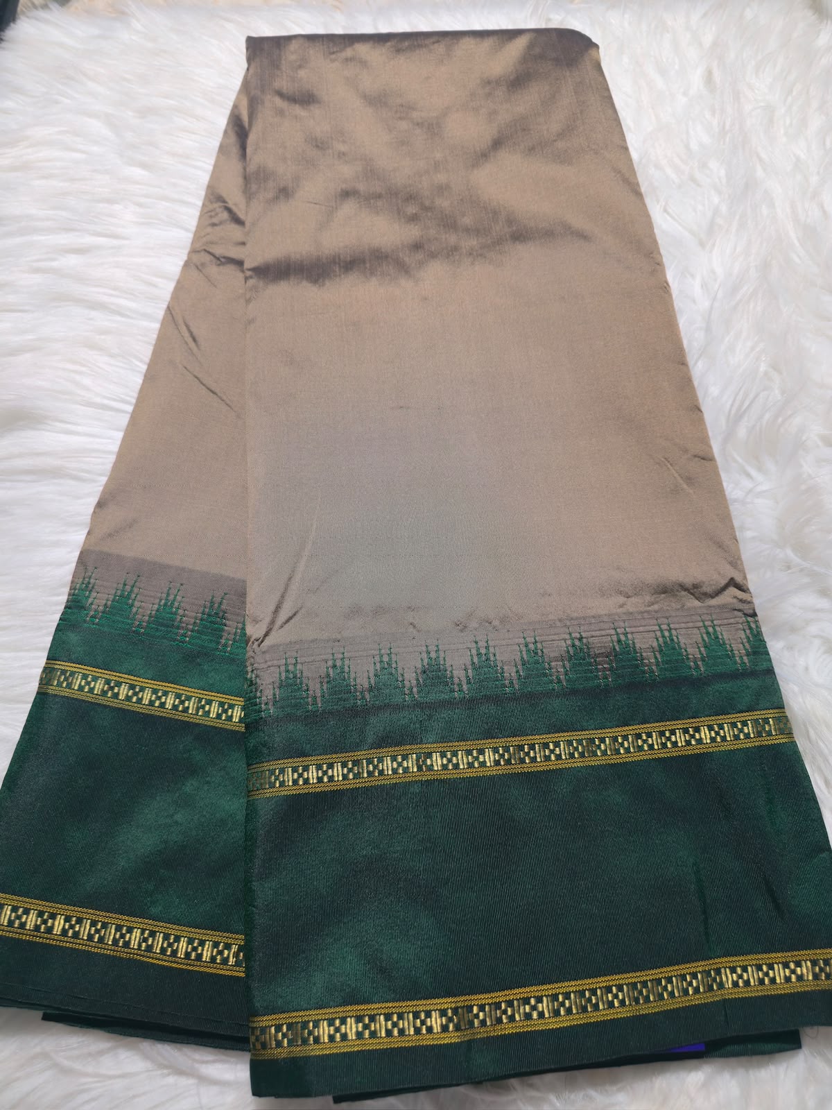 Illikal Pattu Sarees - Jaya